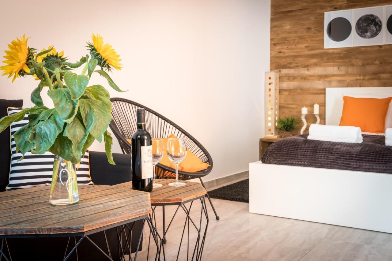 Cracow Best Location Apartment With Garden By Cozyplace Krakow Exterior photo